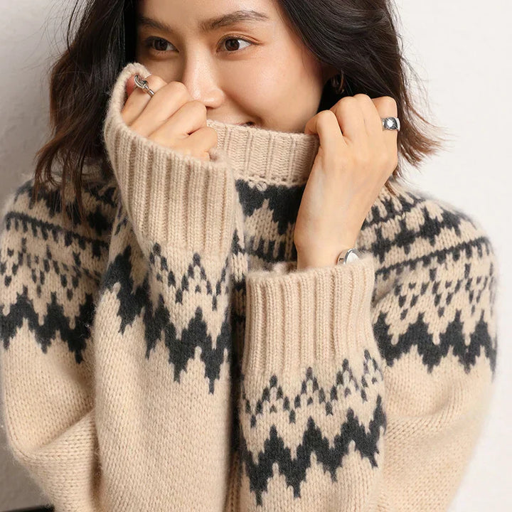 Comfortable knitted sweater for women - Chloe