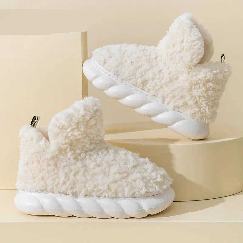 Warm women's slippers made of cotton & plush – CozySteps