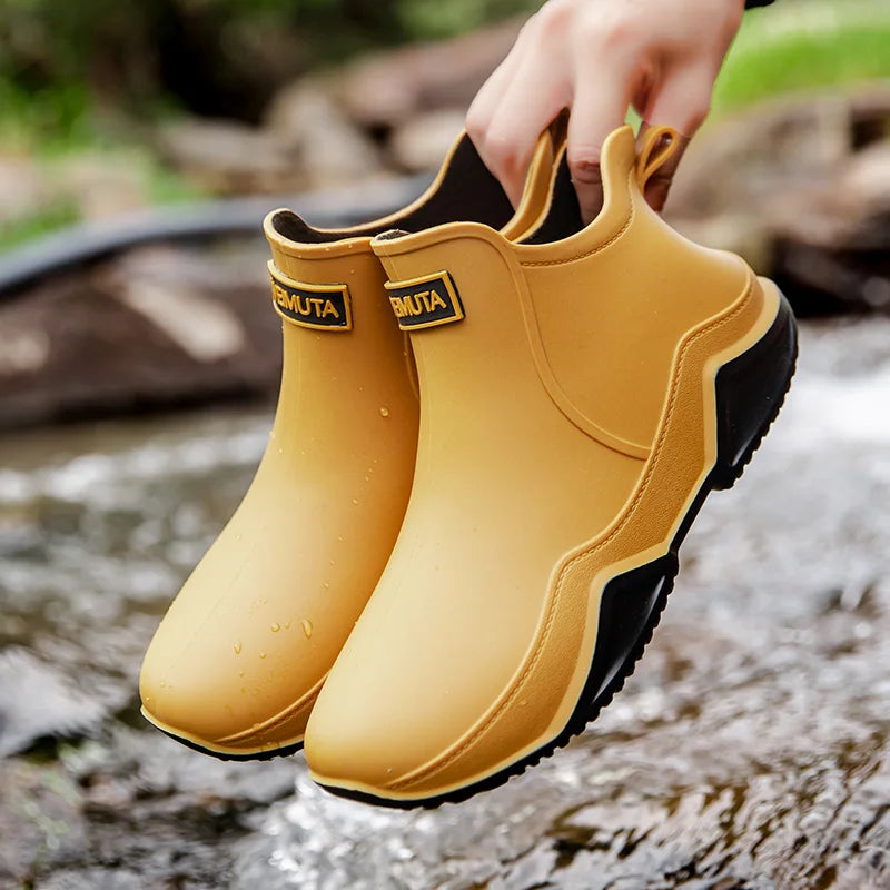 Botas de lluvia para mujer, de media caña y impermeables con suela antideslizante – Nivara