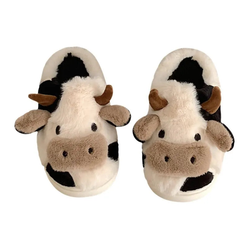 Plush slippers in cow design – PlushCow