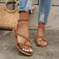 Stilvolle Ledersandalen mit zarten Riemchen – Mirella