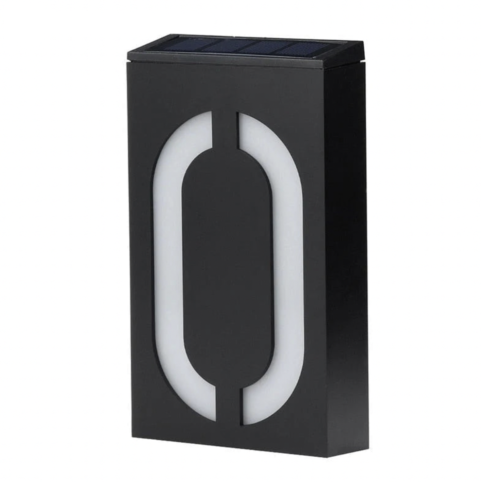 Oplyst husnummer med solenergi - SolarSign