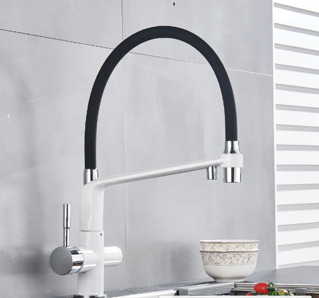 Grifo de cocina con doble salida y filtración de agua – PureFlow Duo