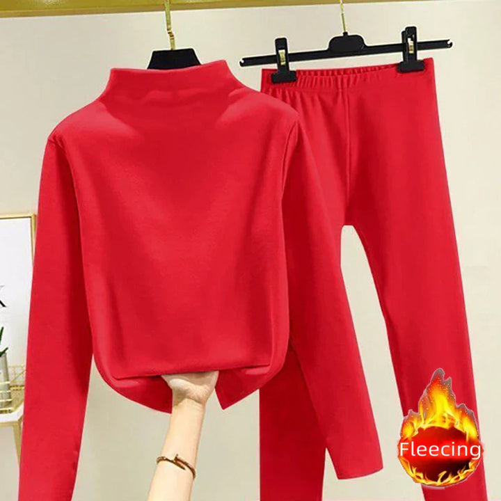 Two-piece women's winter set with fleece pullover and pants – Eva