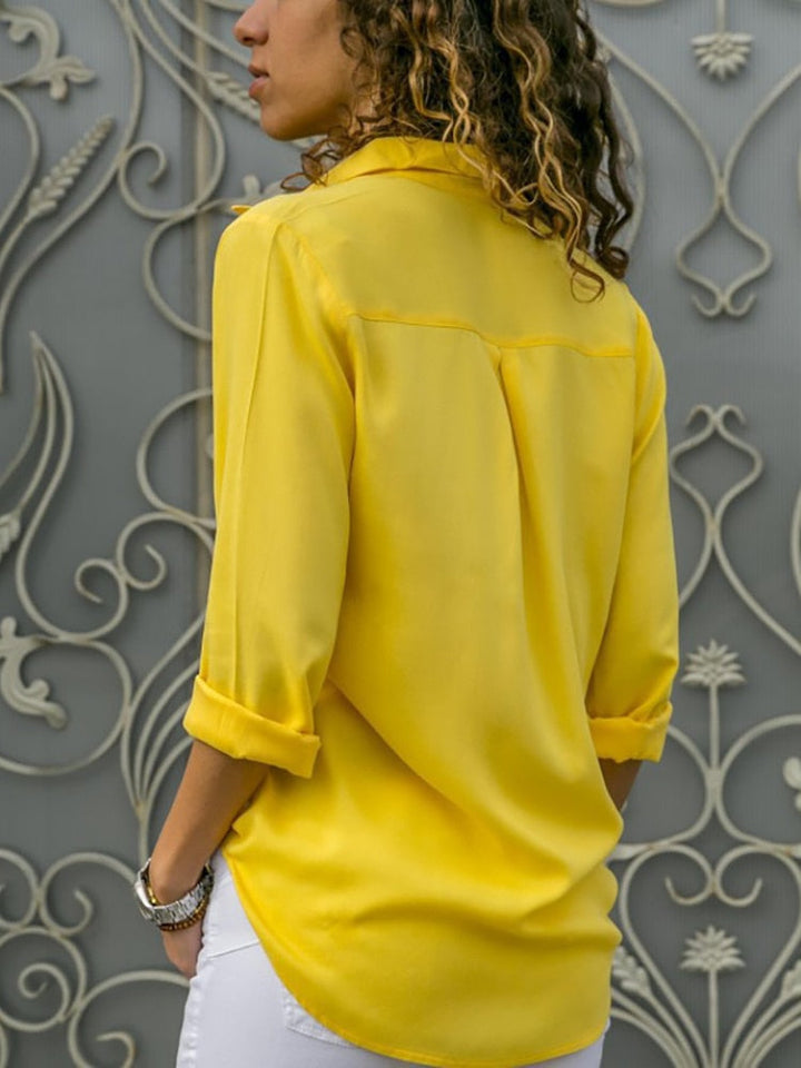 Trendy damebluse med knappelukking – Lorena