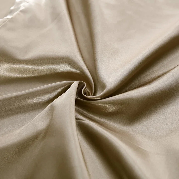 Luxurious Bedding Set – SilkEssence