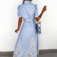 Vestido maxi con bordado – Celeste