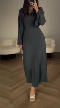 Elegant bodycon maxi dress with lacing – Valencia