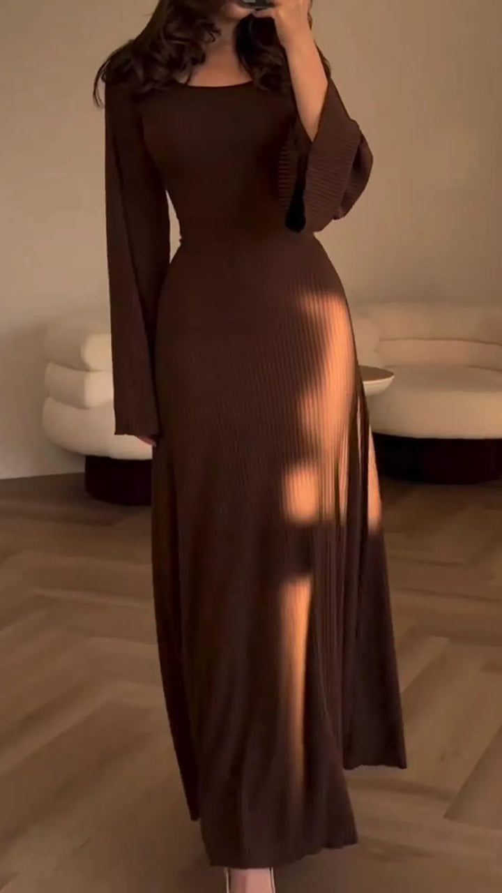 Elegant bodycon maxi dress with lacing – Valencia