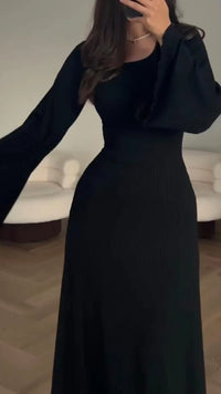 Elegant bodycon maxi dress with lacing – Valencia