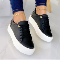 White leather sneakers with metal chain – ComfortStep