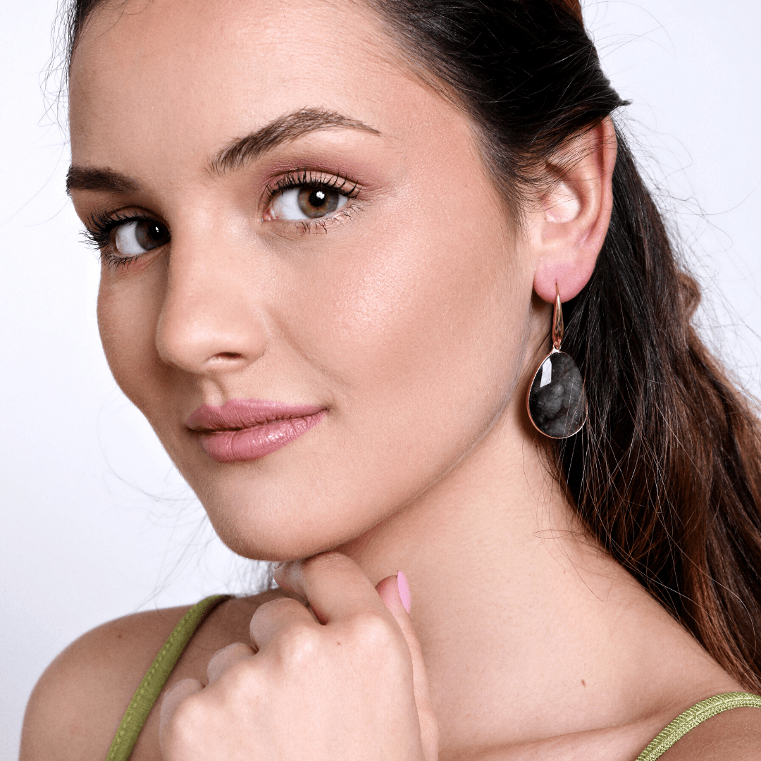 Labradorite Dreamlike Earrings – Lunaris