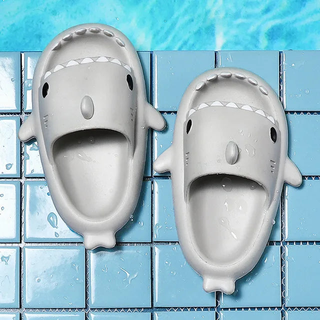 Unisex Lightweight Summer Slippers with Shark Design – FinSteps