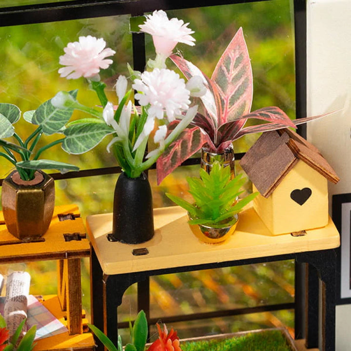 Miniature DIY Garden House Kit – BloomHaus