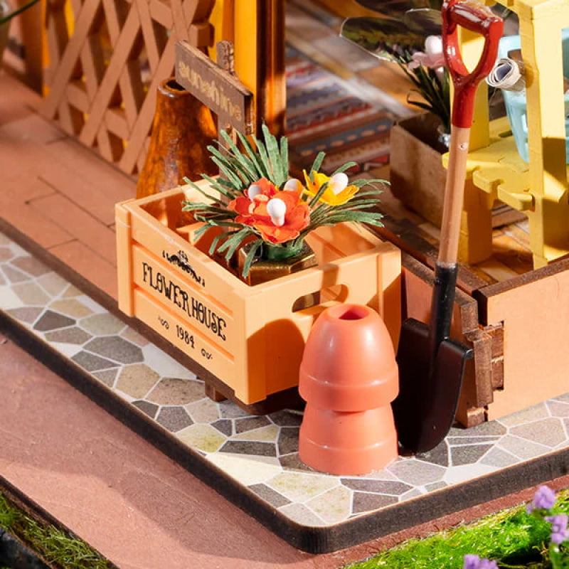 Miniature DIY Garden House Kit – BloomHaus