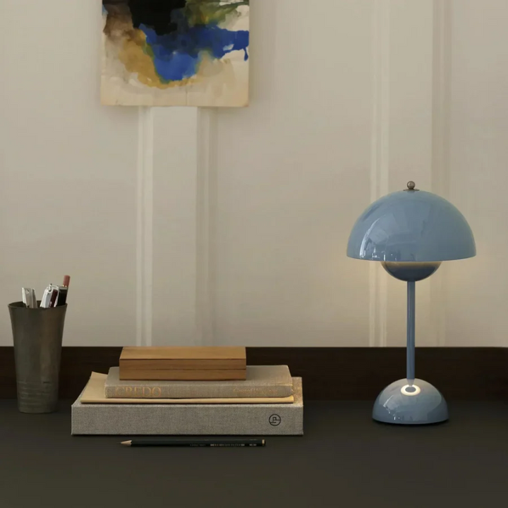 Lámpara de mesa moderna con sensor táctil - LumiTouch