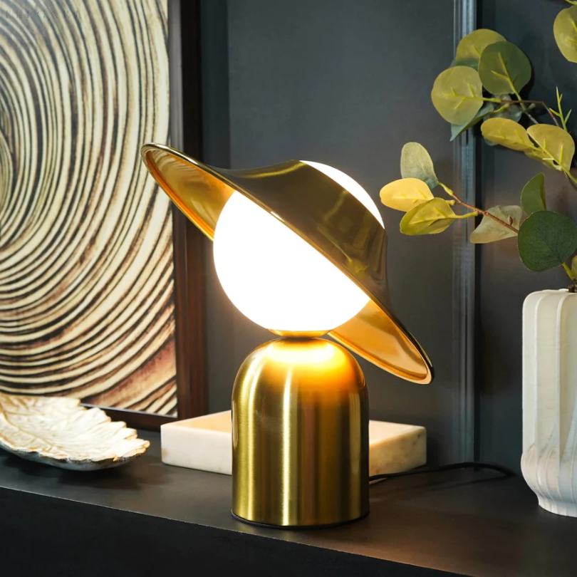 Luksuriøs metalbordlampe – GoldAura
