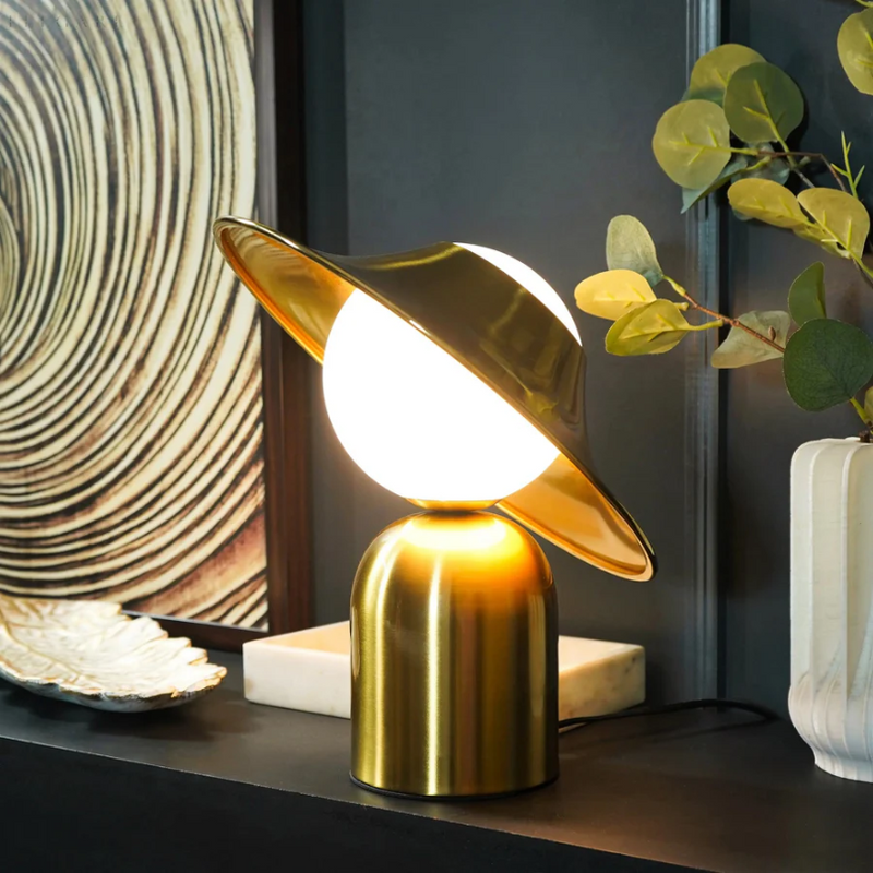 Luksuriøs metalbordlampe – GoldAura