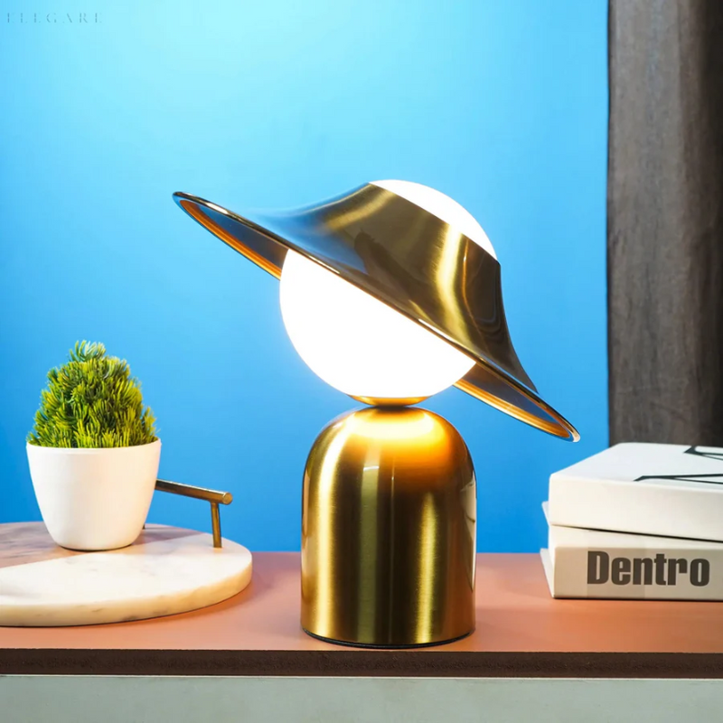 Luksuriøs metalbordlampe – GoldAura