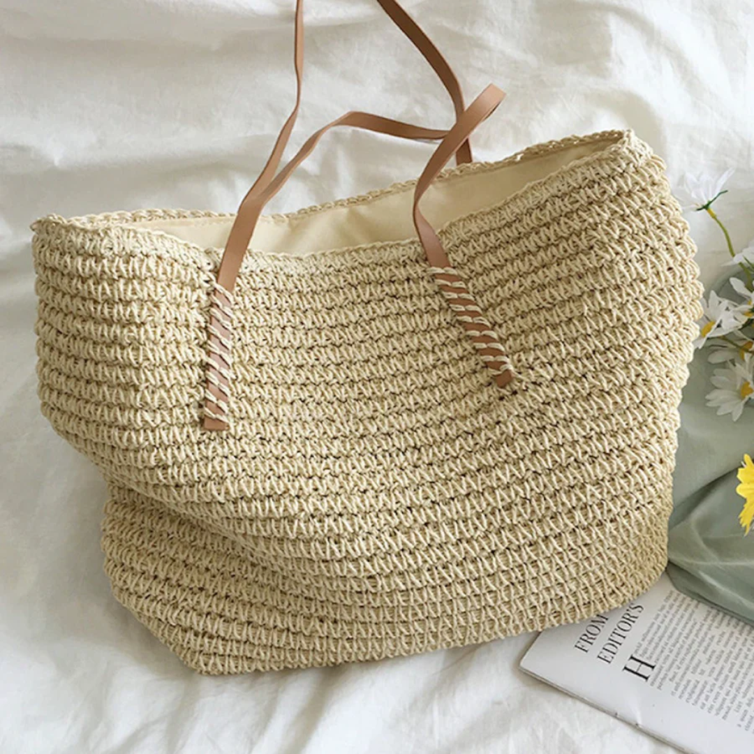 Spacious Handbag with Durable Shoulder Strap - TerraWoven