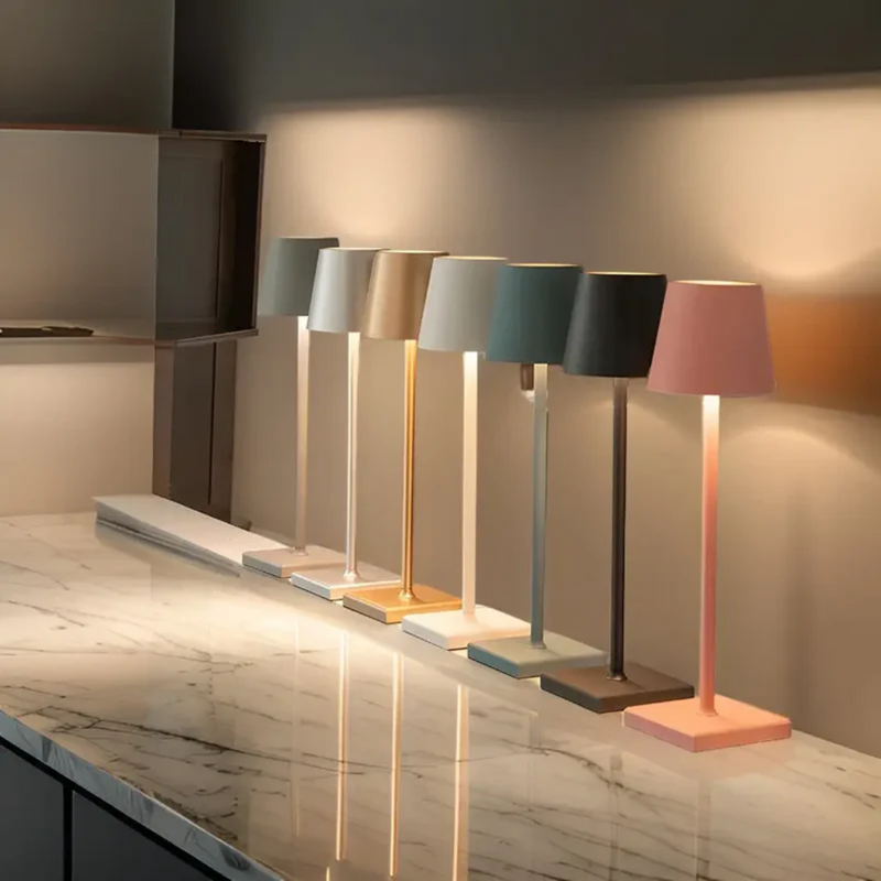 Lámpara de mesa recargable inalámbrica multifuncional - NordicAura