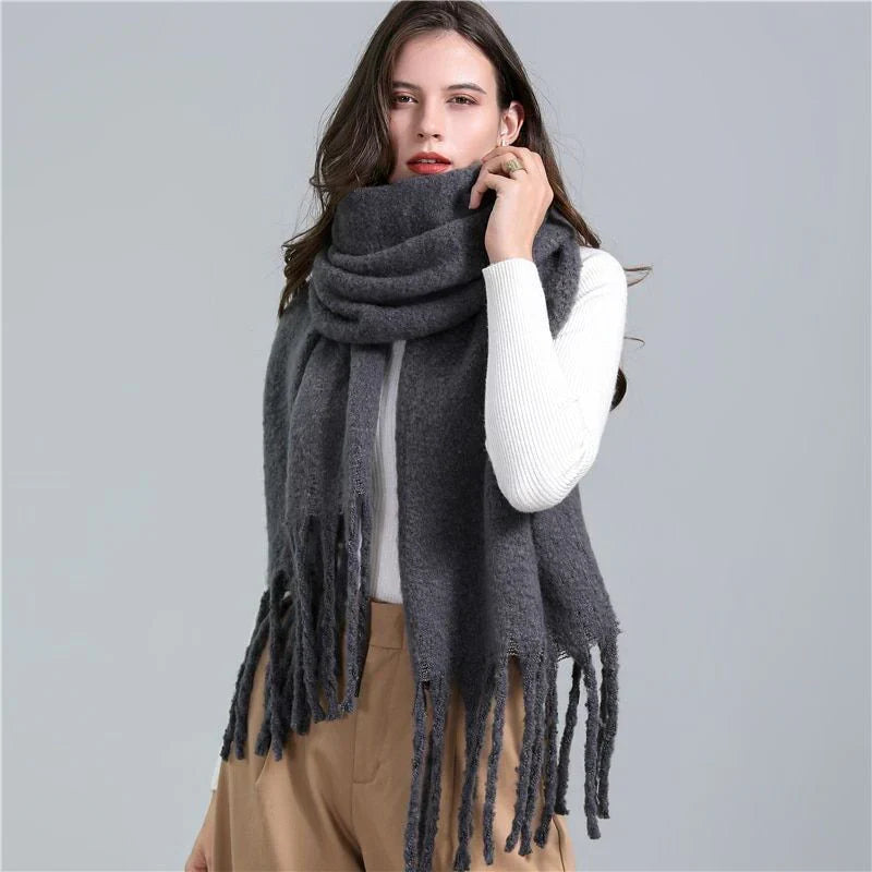Trendy Checked Women's Scarf - Elira
