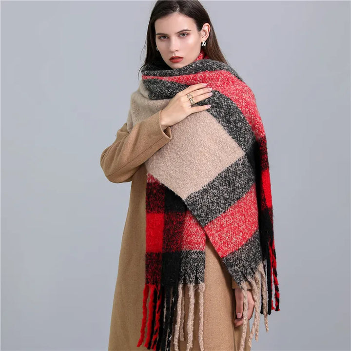 Trendy Checked Women's Scarf - Elira