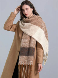 Trendy Checked Women's Scarf - Elira