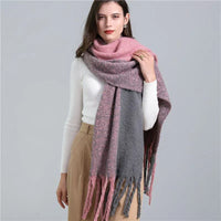 Trendy Checked Women's Scarf - Elira