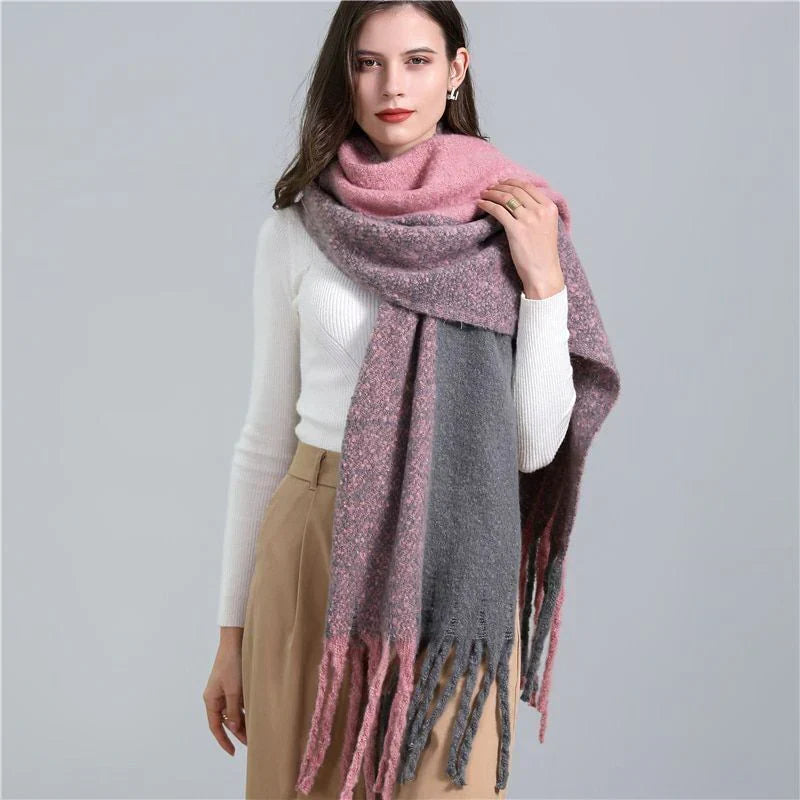 Trendy Checked Women's Scarf - Elira