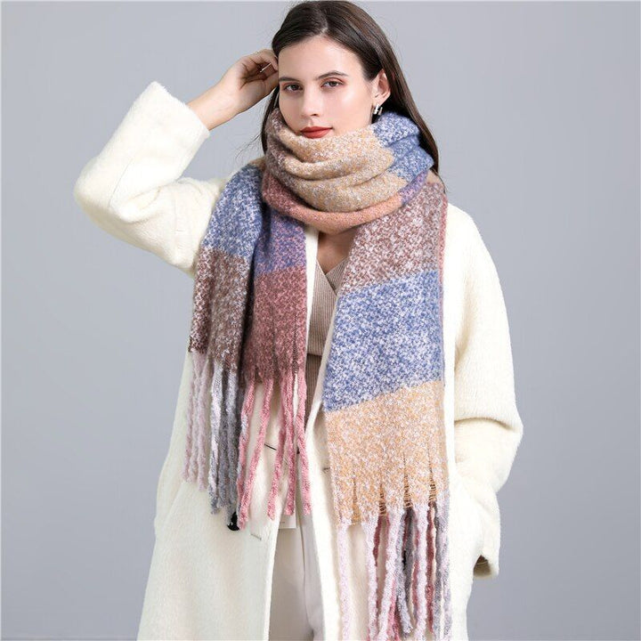 Trendy Checked Women's Scarf - Elira