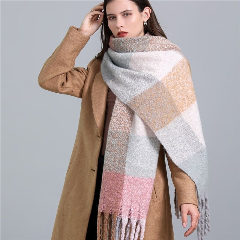 Trendy Checked Women's Scarf - Elira