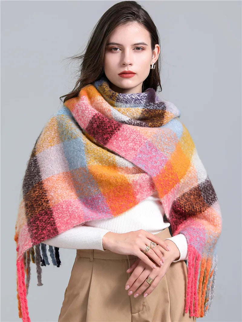 Trendy Checked Women's Scarf - Elira