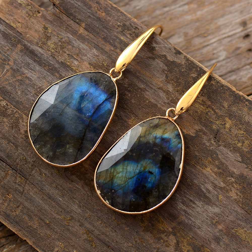 Labradorite Dreamlike Earrings – Lunaris