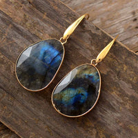 Labradorite Dreamlike Earrings – Lunaris