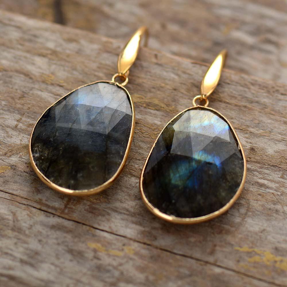 Labradorite Dreamlike Earrings – Lunaris