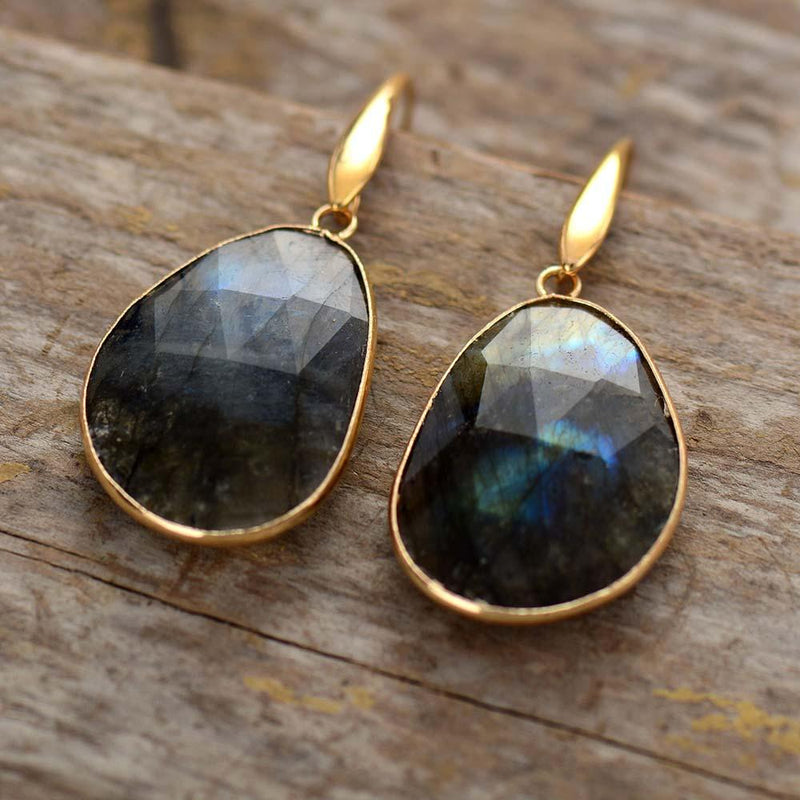 Labradorite Dreamlike Earrings – Lunaris