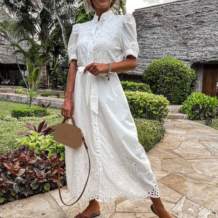 Vestido maxi con bordado – Celeste