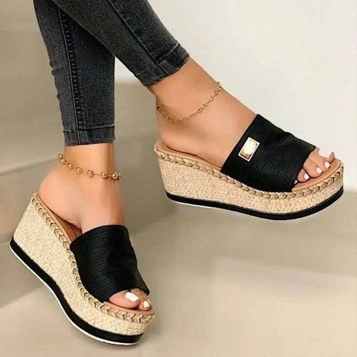 Women's platform sandals with wedge heel – Ravina