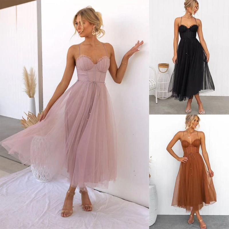 Damen-Midikleid aus Tüll, rosa, festlich, Spaghettiträger, elegantes Design, Abendmode.