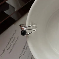 Schwarze Onyx Multilinier Ring – Arden