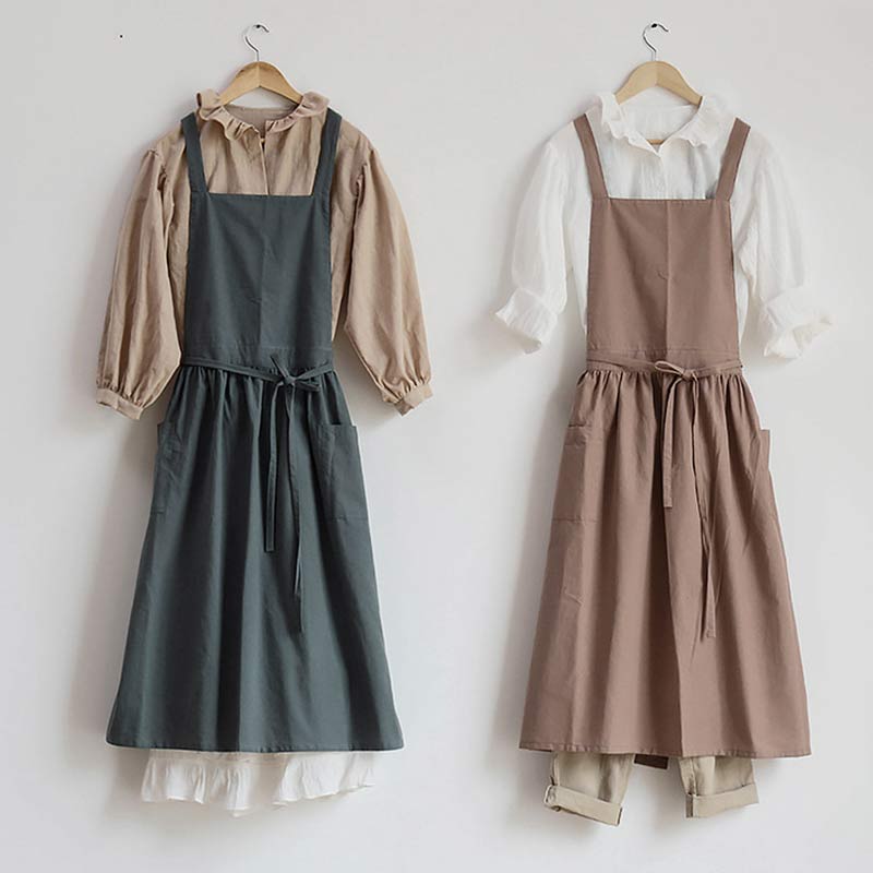 Waterproof Cotton Apron with Practical Pockets – ChefMate