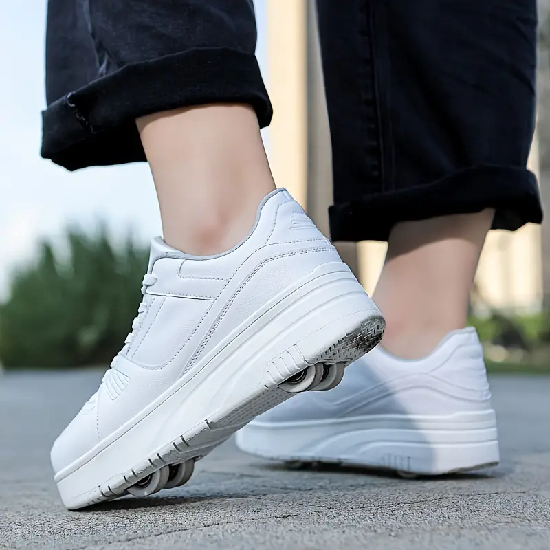 Stylish Roller Skates for Outdoor Adventures - Rollo