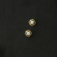 Delikate vintage-øreringe med opal – Seraphina