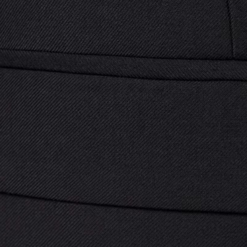 Schwarzer Baumwollhut, Nahaufnahme, Textur, modisches Accessoire, Unisex, Freizeitkleidung.
