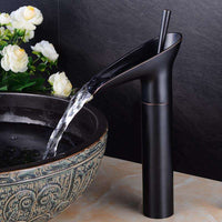 Grifo de lavabo de cascada de lujo - CascadeFlow
