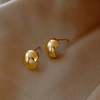 Subtle and Daring Earrings – Clara
