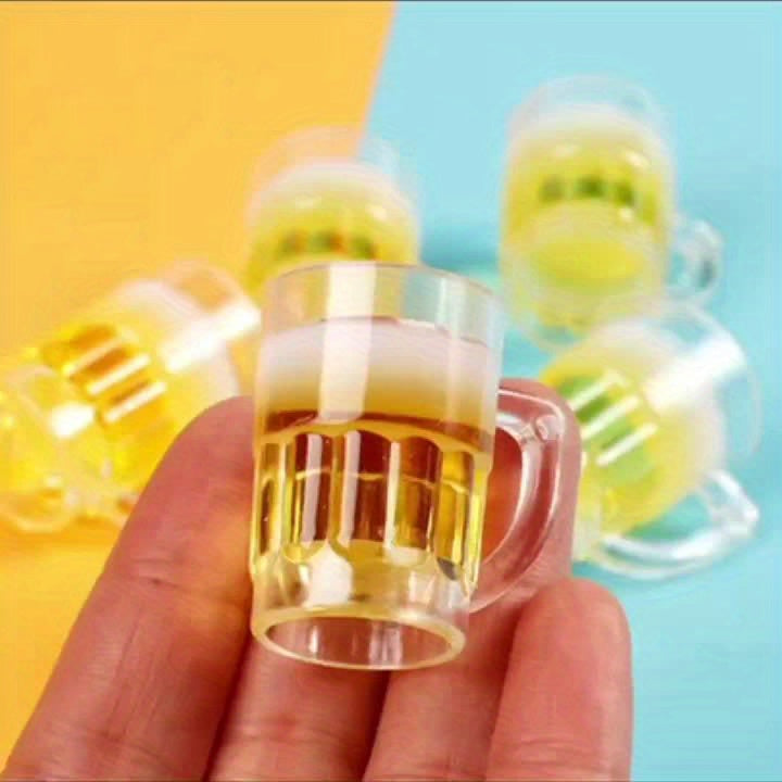 30 Pieces Mini Beer Glasses Made of Resin – Mini Beer Set Oktoberfest 2025