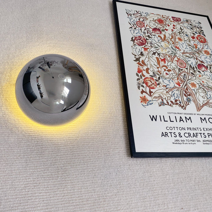 Vegglampe med retro-arkitektonisk utseende – NovaLux