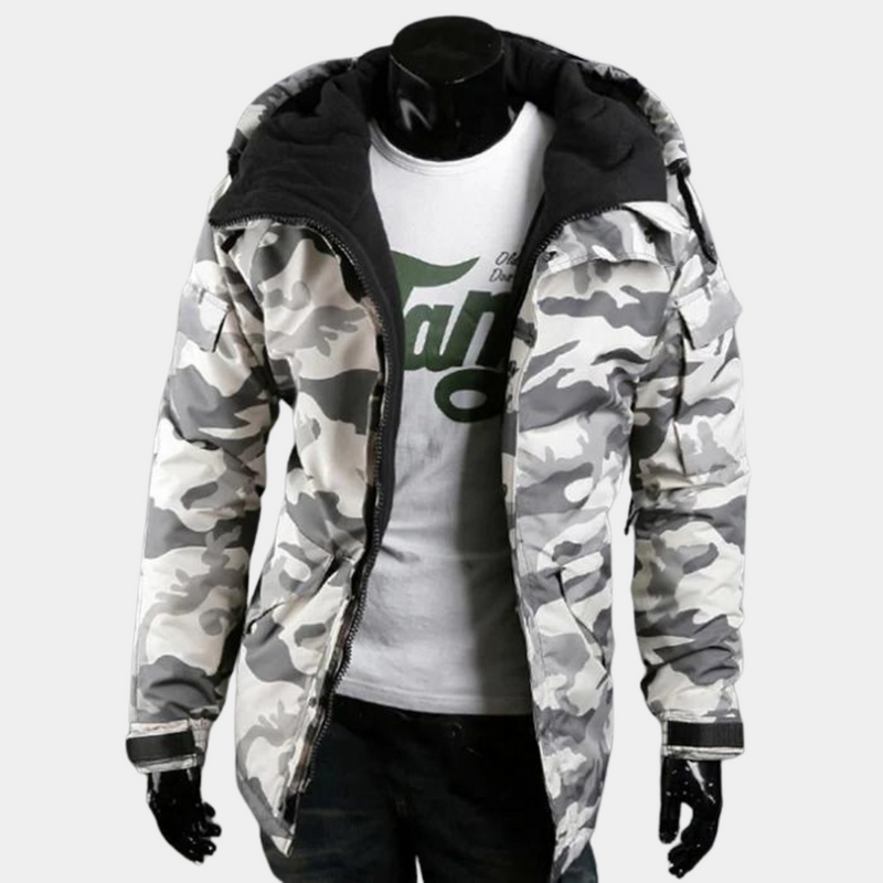 Weiße Camouflage-Jacke mit Kapuze, Herrenmode, Winterjacke, stylisch und warm.